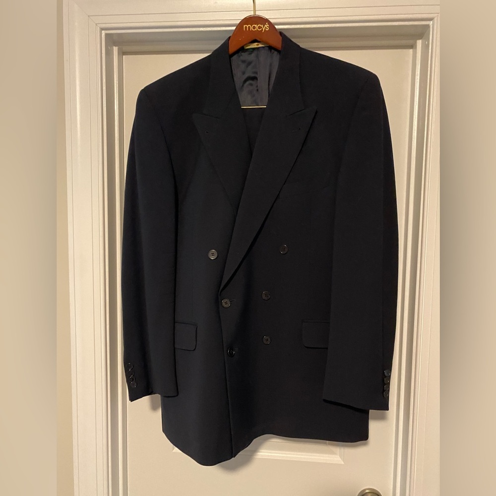 Double breast, dark blue, wool, pants: pleated & cuffed, very good condition